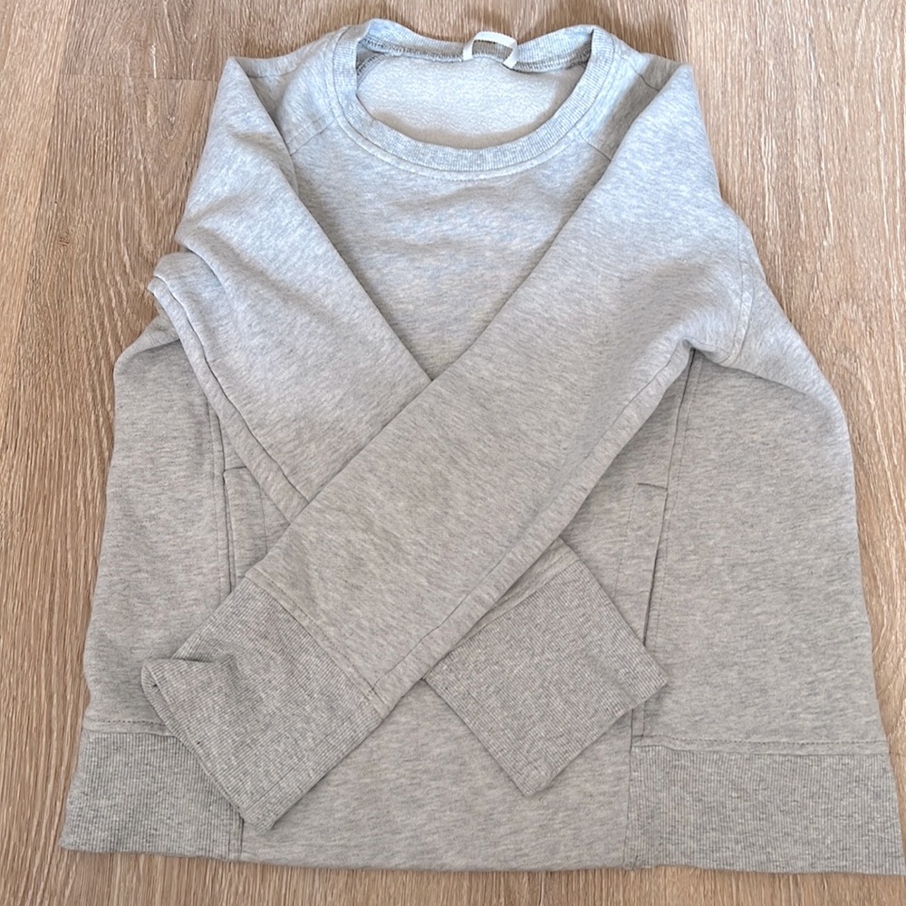 Size 2 lululemon sweatshirt.